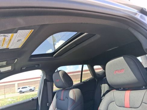 Used 2026 Chevrolet Trax RS w/ Sunroof Package FWD image 17