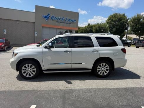 Used 2018 Toyota Sequoia Platinum AWD/4WD image 2