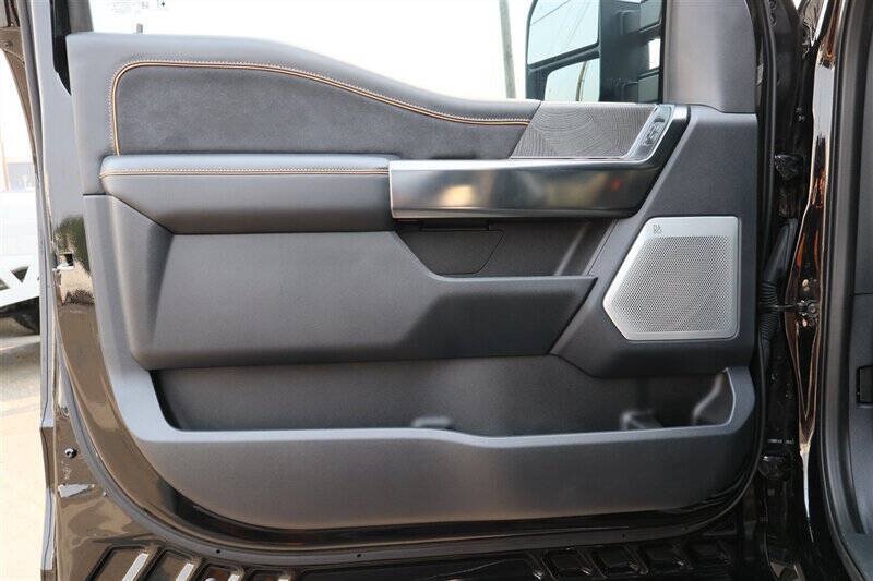 Used 2024 Ford F350 Platinum AWD/4WD image 16