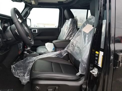 New 2024 Jeep Wrangler Unlimited Rubicon 392 AWD/4WD image 7
