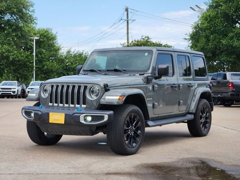 Used 2023 Jeep Wrangler Unlimited Sahara w/ Cold Weather Group AWD/4WD image 3