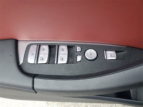 Used 2024 BMW X4 xDrive30i w/ Premium Package image 26