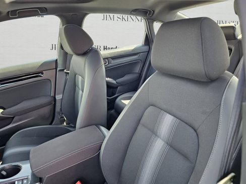 Used 2025 Honda Civic Sport image 18
