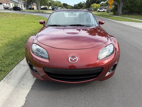 Used 2012 MAZDA MX-5 Miata Sport w/ Convenience Pkg RWD image 8