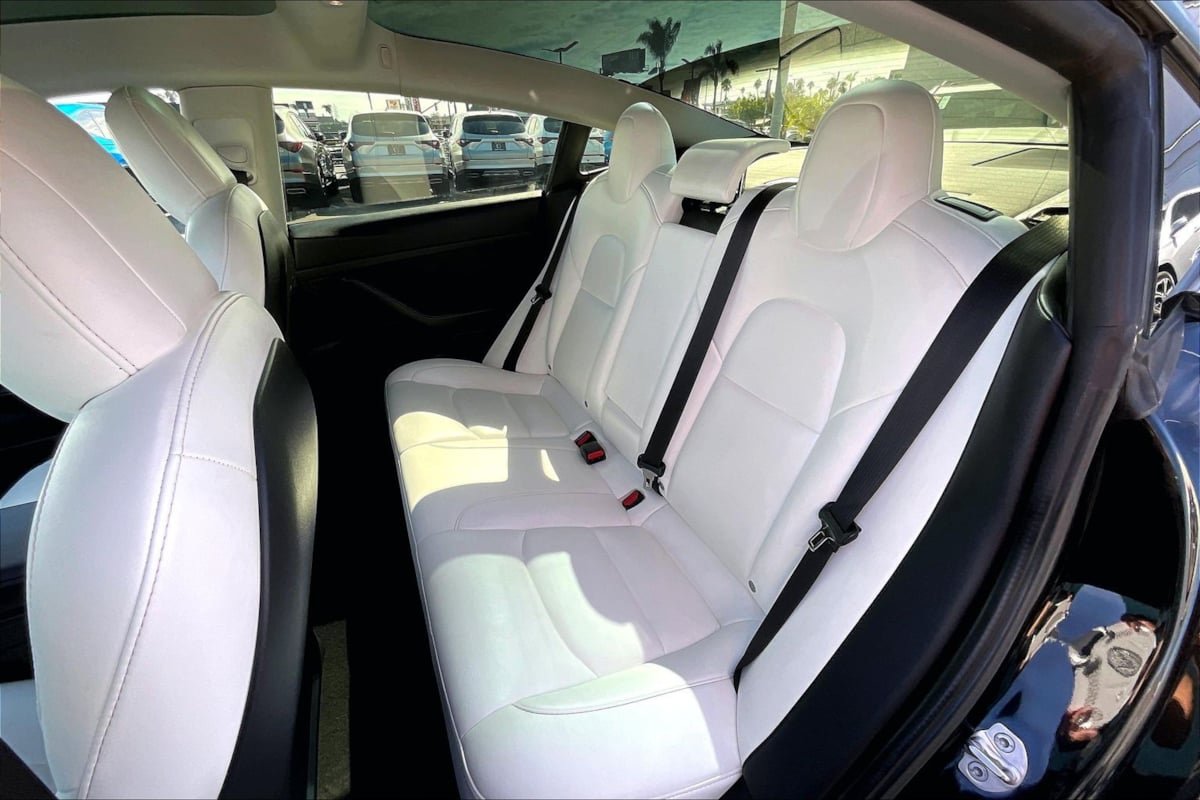 Used 2022 Tesla Model 3 Long Range AWD/4WD image 21