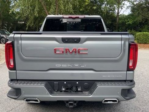Used 2025 GMC Sierra 1500 Denali w/ Denali Reserve Package AWD/4WD image 8