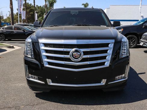 Used 2015 Cadillac Escalade Luxury AWD/4WD image 21