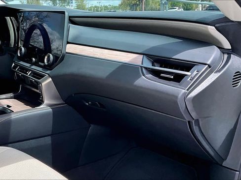 Used 2024 Lexus RX 350 Premium image 18