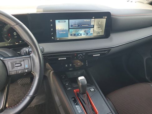 Certified 2025 Nissan Kicks SR FWD image 20