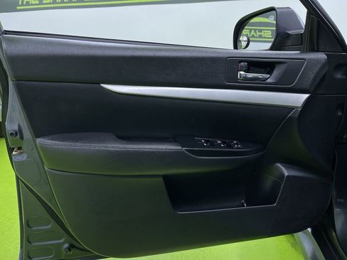 Used 2013 Subaru Legacy 2.5i Premium w/ All-Weather Pkg image 17