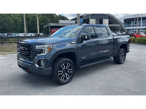 Used 2021 GMC Sierra 1500 AT4 w/ Technology Package AWD/4WD image 4