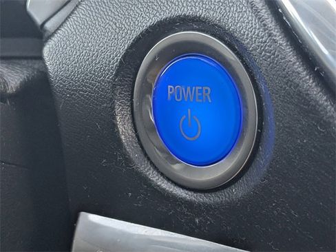 Used 2017 Chevrolet Volt Premier w/ Driver Confidence II Package image 30