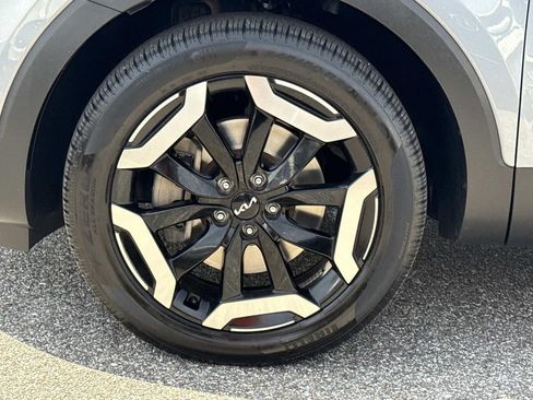Used 2023 Kia Telluride S AWD/4WD image 11