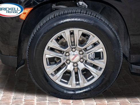 Used 2024 GMC Yukon XL Denali RWD image 41