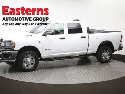 Used 2022 RAM 2500 Tradesman w/ Chrome Appearance Group AWD/4WD image 63