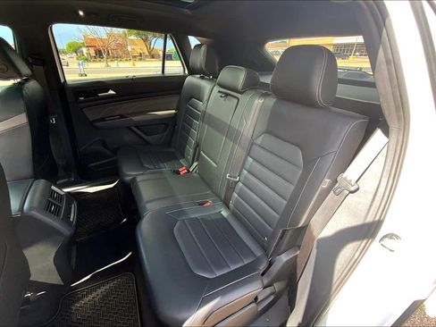 Used 2021 Volkswagen Atlas Cross Sport SEL Premium R-Line w/ Cross Sport MDO Package AWD/4WD image 41