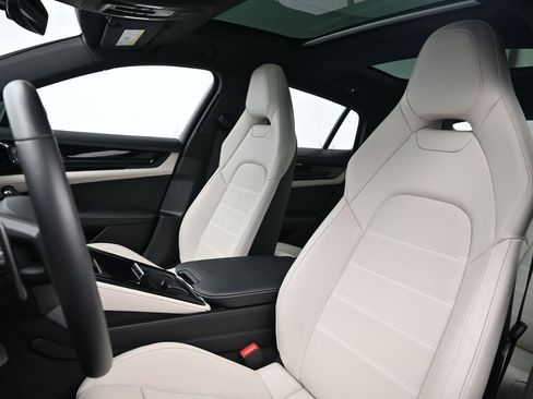 Certified 2026 Porsche Panamera image 5
