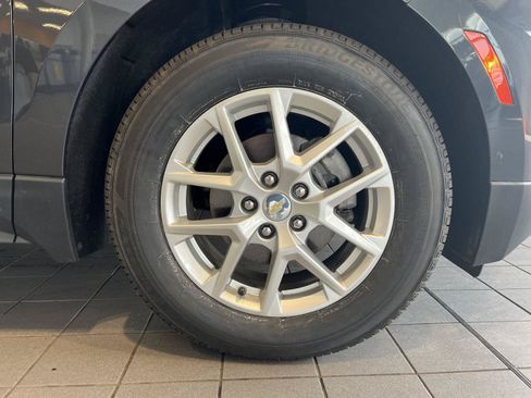 Used 2022 Chevrolet Equinox LT FWD image 12