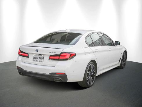 Certified 2023 BMW 530e 530e w/ M Sport Package image 6