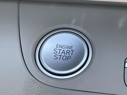 New 2026 Hyundai Elantra Limited image 25