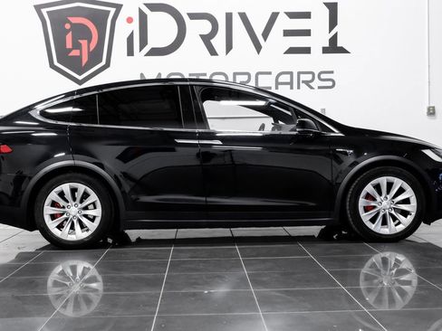 Used 2018 Tesla Model X P100D image 9