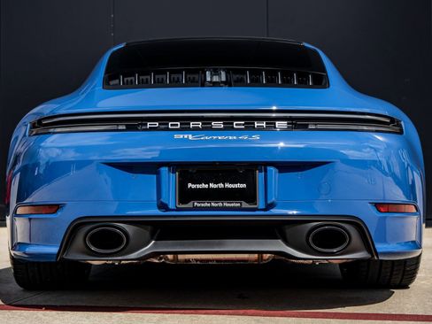 New 2026 Porsche 911 Carrera 4S image 10