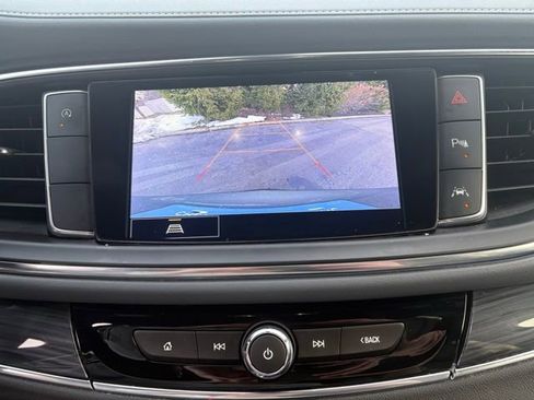 Certified 2023 Buick Enclave Essence image 36