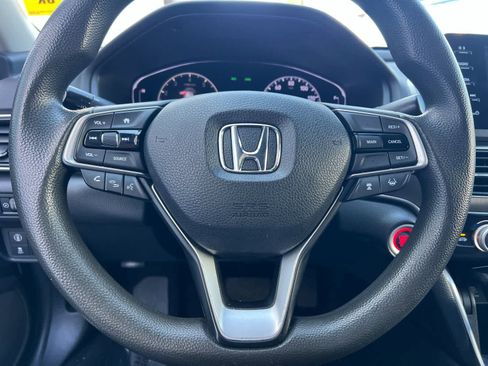 Used 2018 Honda Accord LX image 23