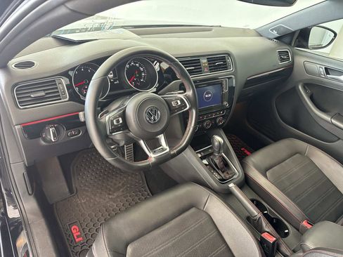 Used 2018 Volkswagen Jetta GLI FWD image 22