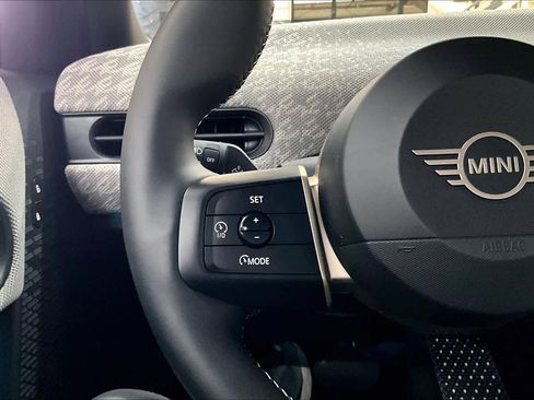 Certified 2025 MINI Cooper S image 20