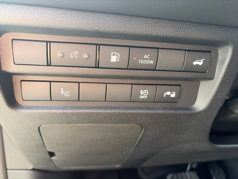 New 2026 Nissan Rogue Platinum AWD/4WD image 33