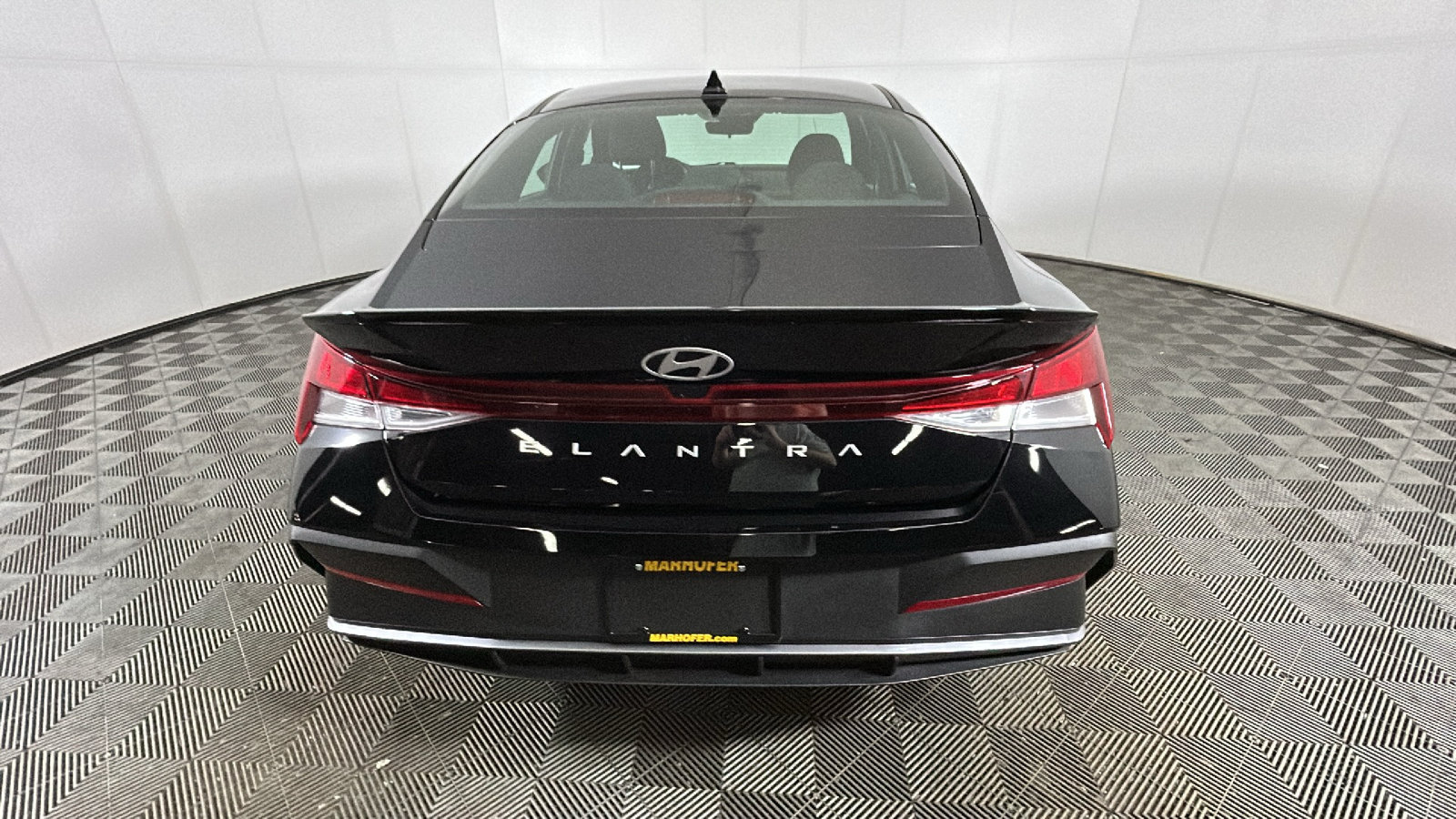 Used 2025 Hyundai Elantra Sport FWD image 4