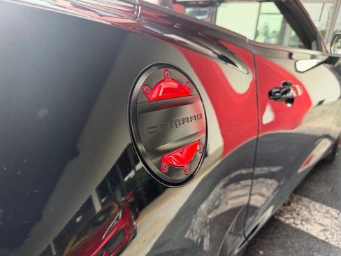 Used 2022 Chevrolet Camaro SS RWD image 15