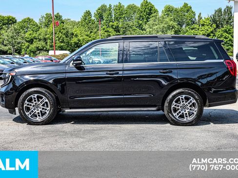 Used 2025 Ford Expedition Active AWD/4WD image 9