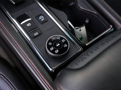 Used 2024 Nissan Pathfinder Rock Creek image 26