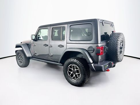 Used 2025 Jeep Wrangler Unlimited Rubicon AWD/4WD image 5