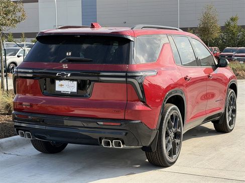 New 2026 Chevrolet Traverse RS image 4