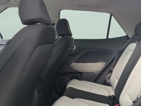 New 2026 Hyundai Venue SEL FWD image 14