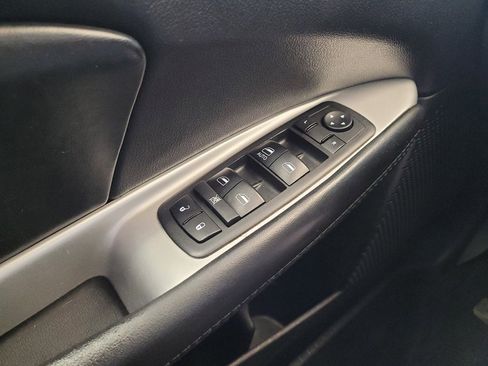 Used 2018 Dodge Journey SXT w/ Premium Group FWD image 27