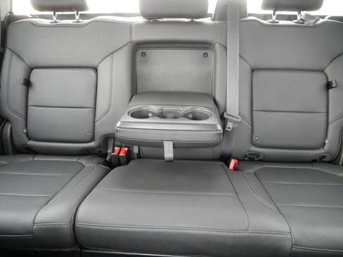 Used 2021 GMC Sierra 1500 SLT AWD/4WD image 13