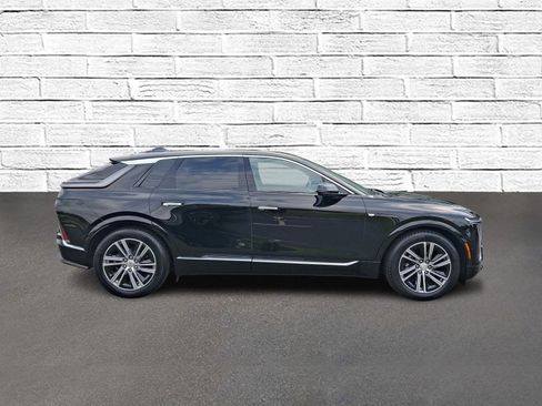 Certified 2024 Cadillac Lyriq Luxury RWD image 7