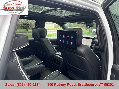 Certified 2025 GMC Yukon AT4 Ultimate AWD/4WD image 31