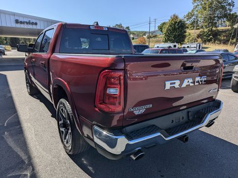 Used 2025 RAM 1500 Laramie image 6