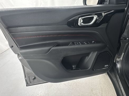 Used 2022 Jeep Compass Trailhawk w/ Trailhawk Elite Group image 19