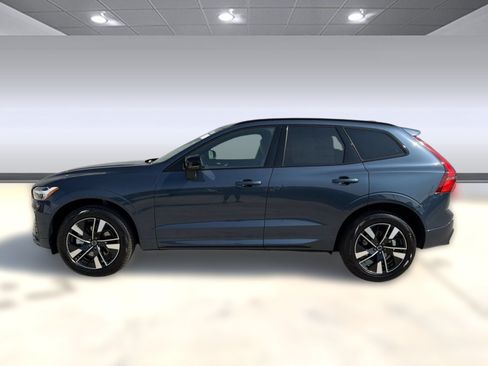 New 2026 Volvo XC60 B5 Plus w/ Climate Package AWD/4WD image 2