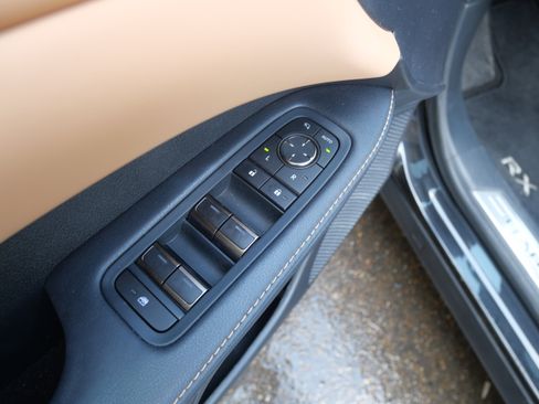 Used 2024 Lexus RX 350 Premium image 7