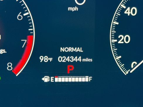 Used 2024 Honda HR-V EX-L image 3