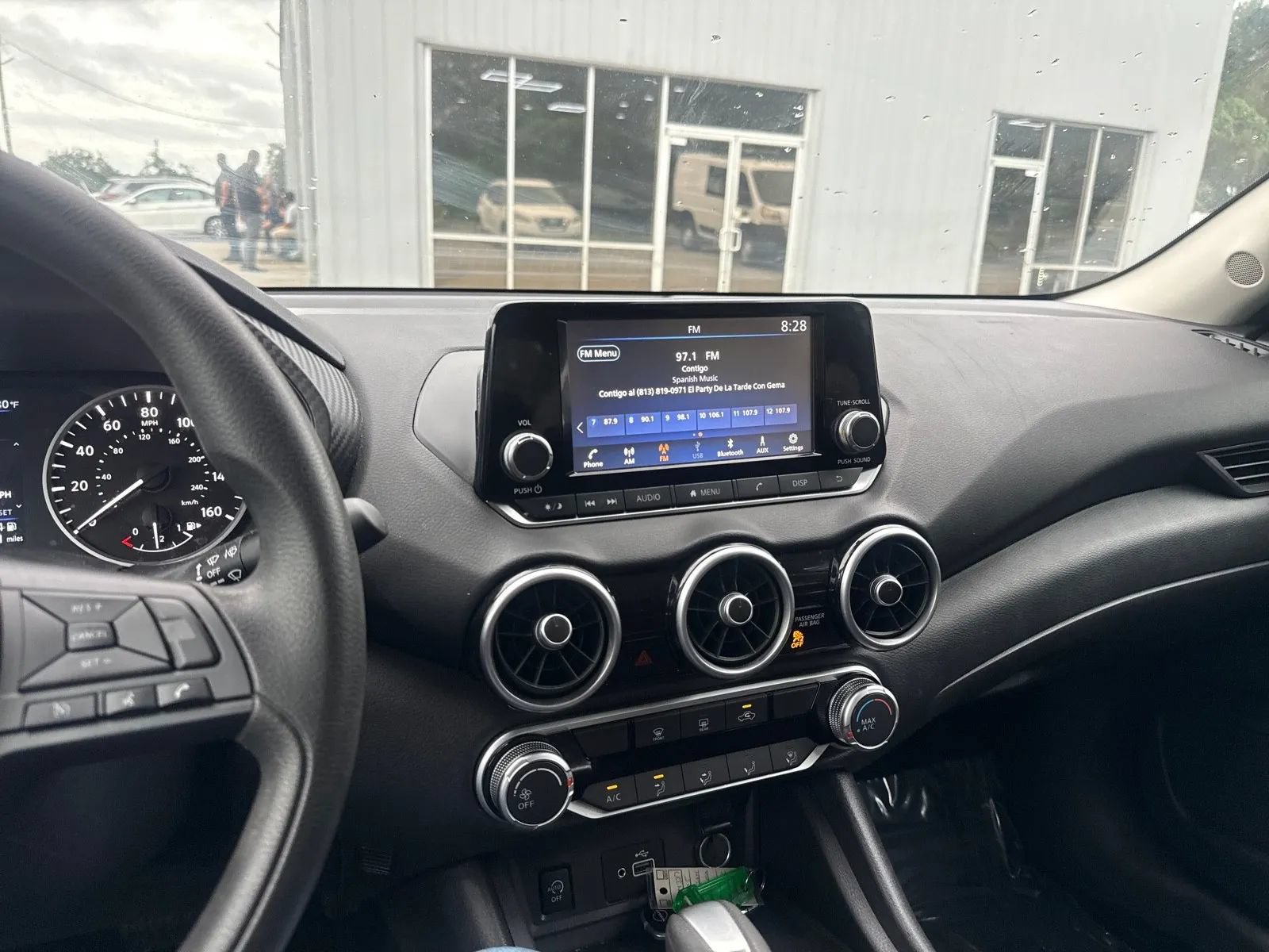 Used 2025 Nissan Sentra S FWD image 20