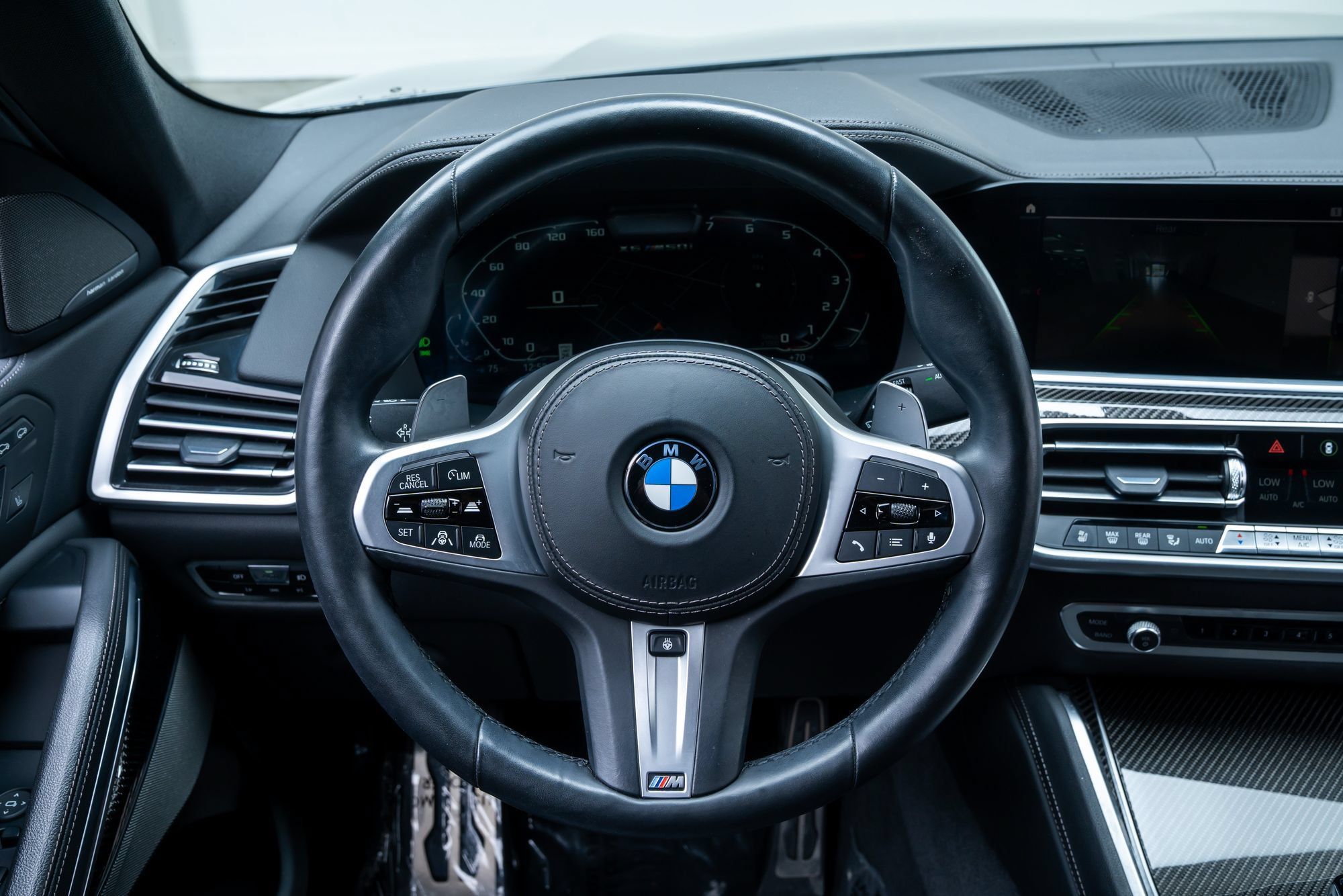 Used 2022 BMW X6 M50i AWD/4WD image 12