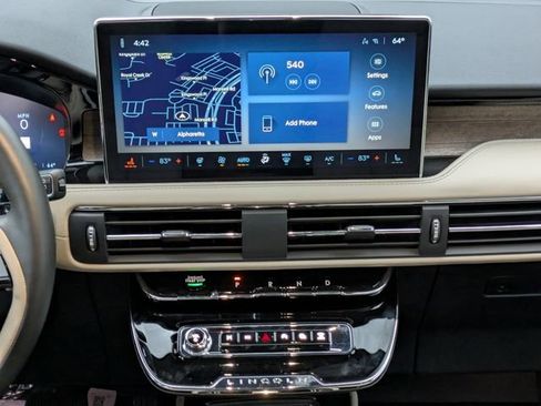 New 2026 Lincoln Corsair Reserve image 16